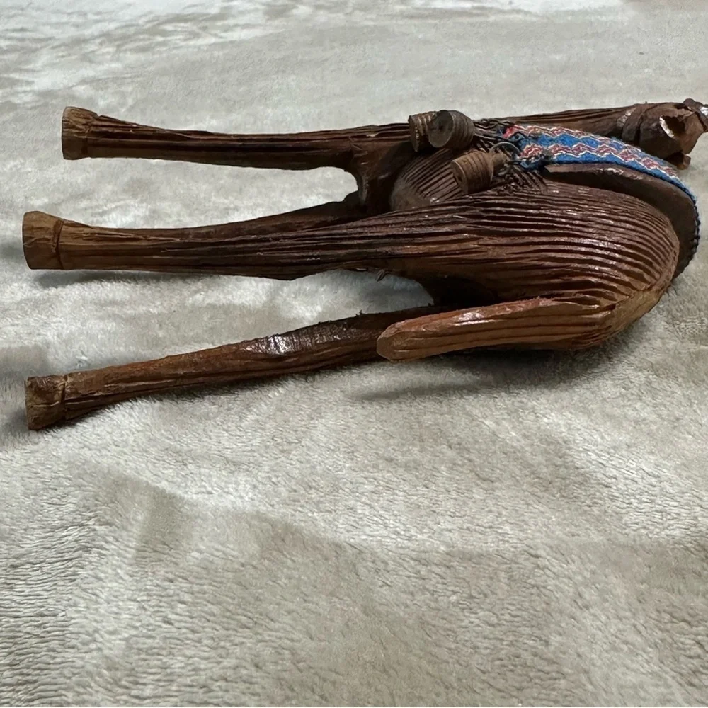 Camel Carved Blanket Chain Vintage